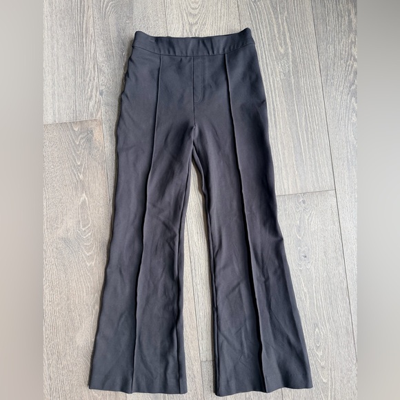 SPANX Pants - Spanx Flare Stretch Pants in Black Size Medium